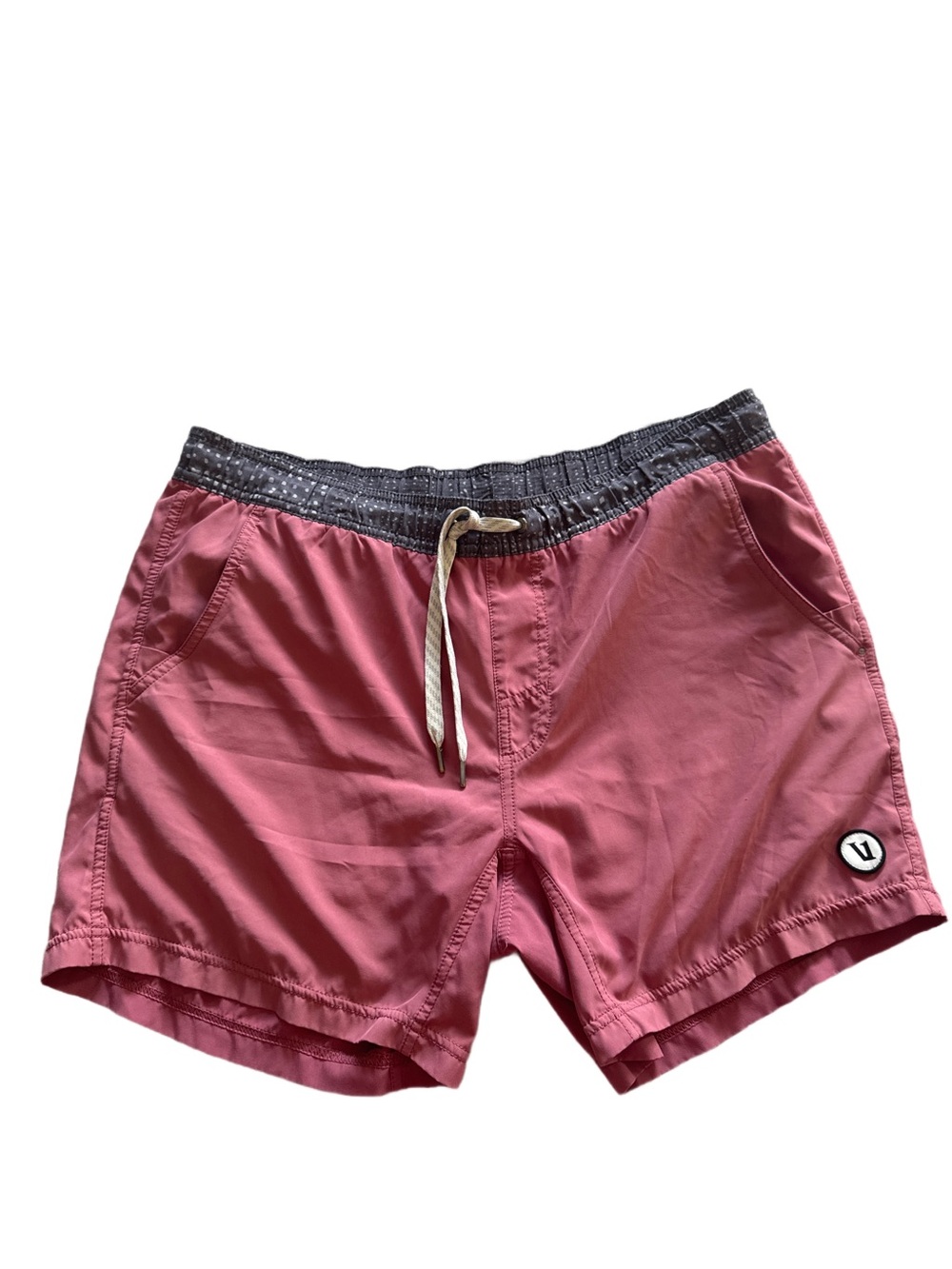 Vuori Kore Athletic Drawstring Shorts with Contrast Waistband Large